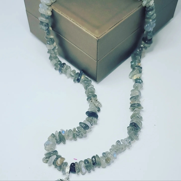 Moonstonechips necklace - Picture 3 of 5